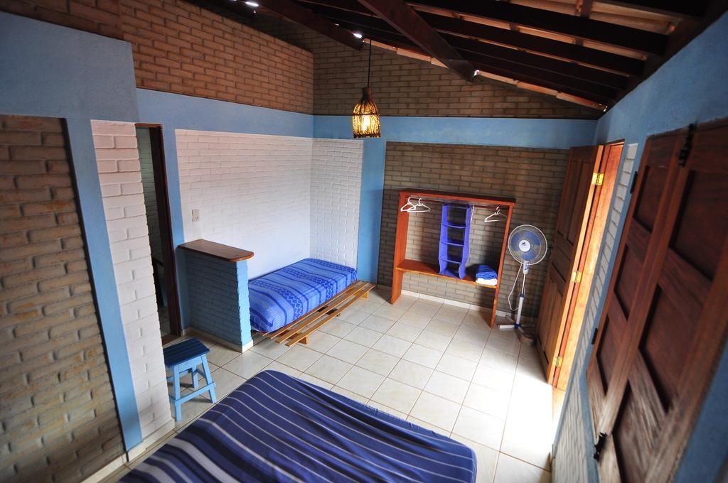 Casa Blanka 2010 - Eco Surf Guest House Itacare Ruang foto