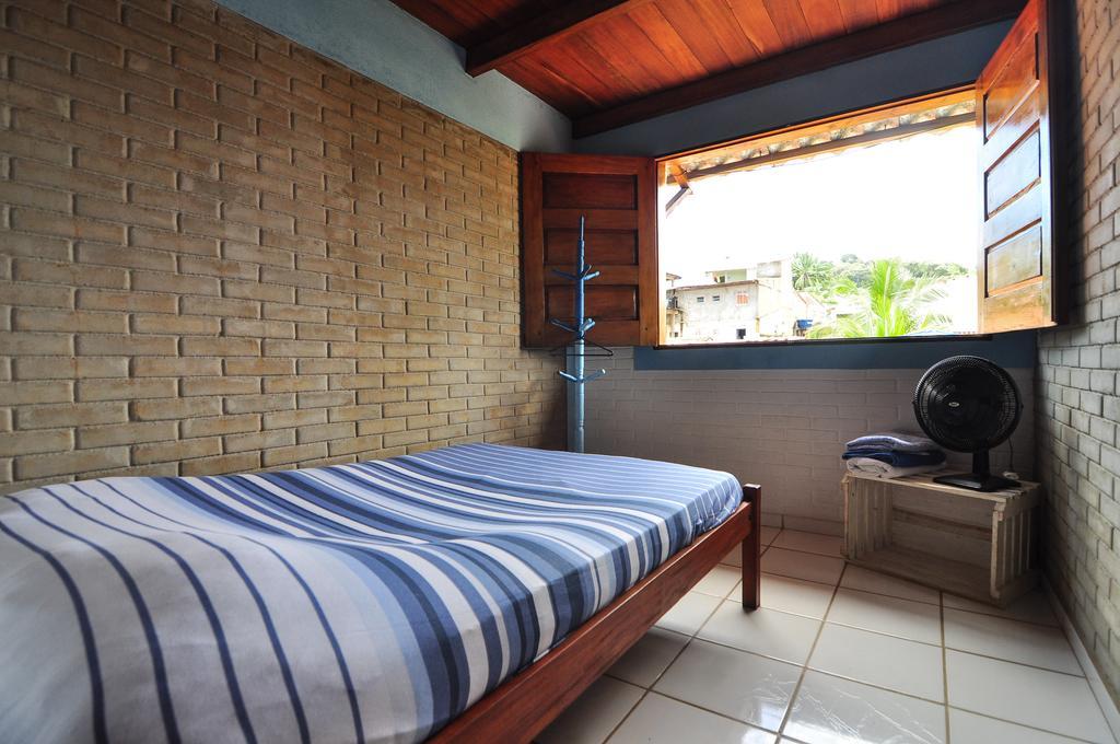 Casa Blanka 2010 - Eco Surf Guest House Itacare Ruang foto