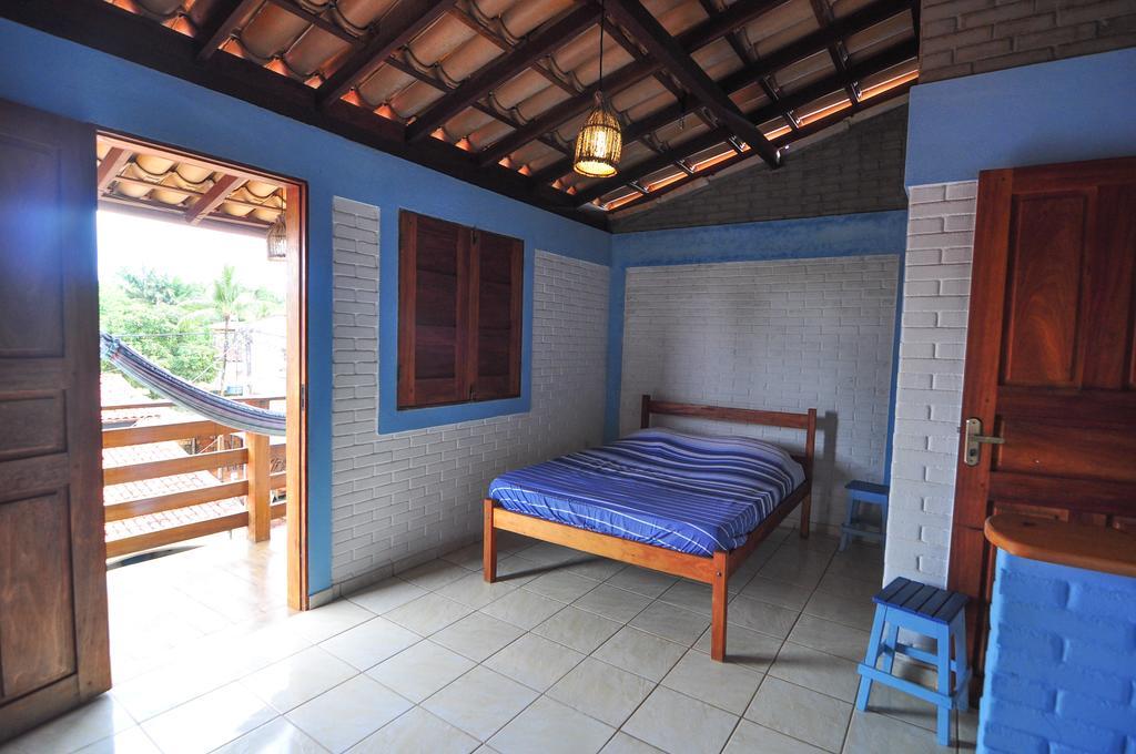 Casa Blanka 2010 - Eco Surf Guest House Itacare Ruang foto