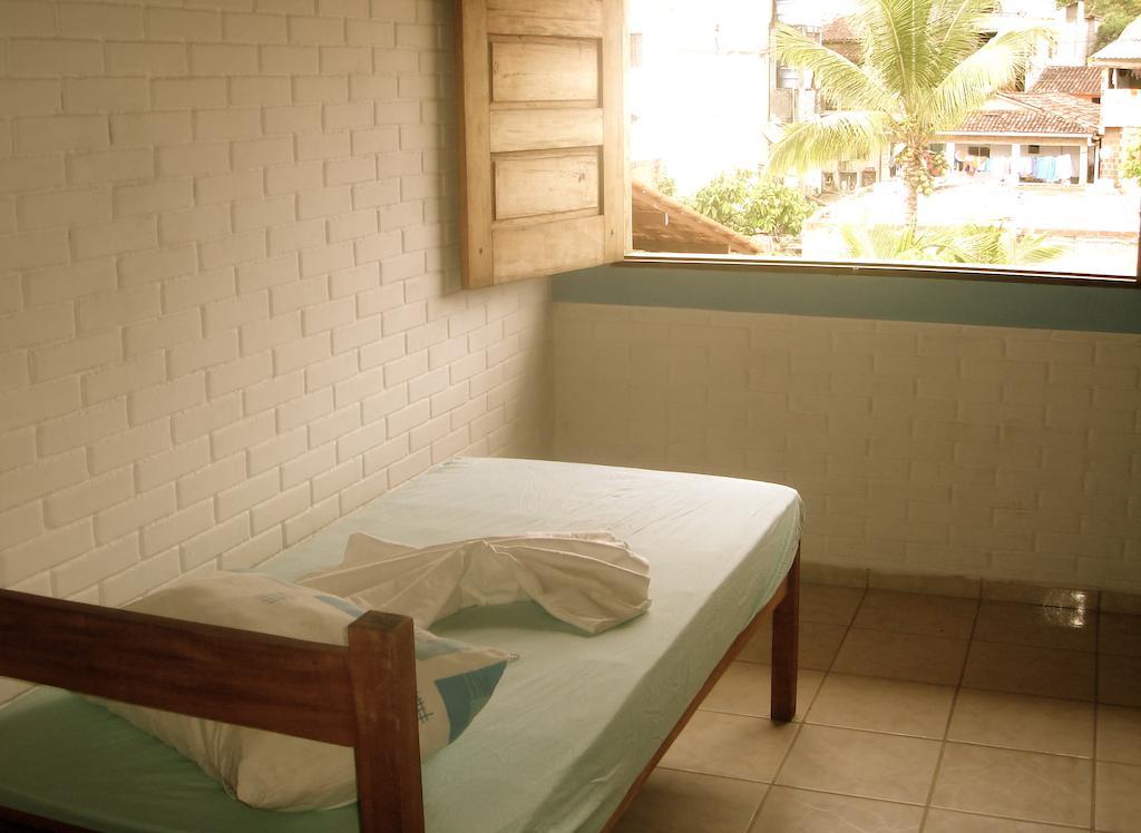 Casa Blanka 2010 - Eco Surf Guest House Itacare Ruang foto