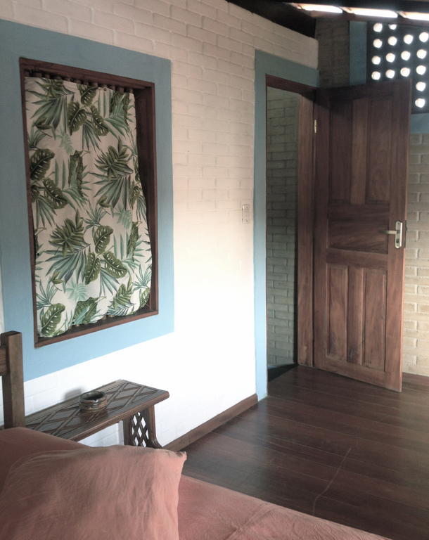 Casa Blanka 2010 - Eco Surf Guest House Itacare Ruang foto